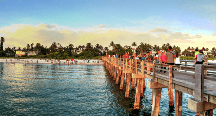 Can you fish on the Naples Pier?