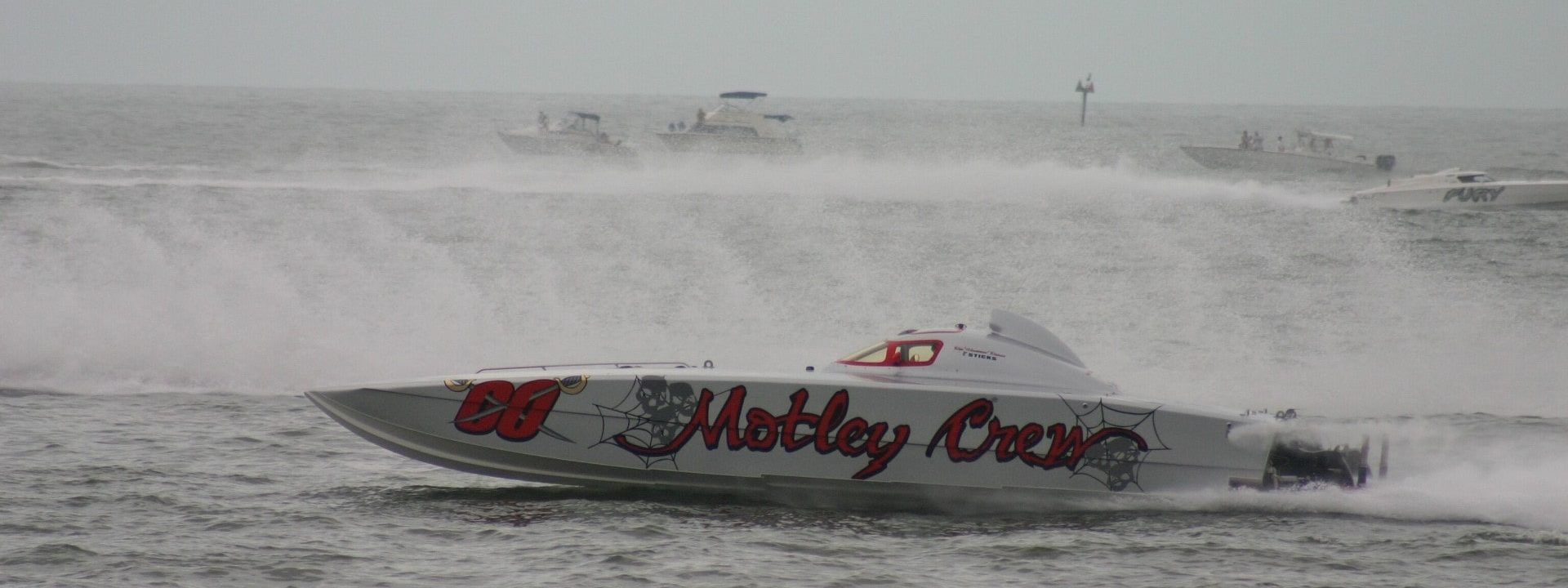 Visit Fort Myers Beach for the Offshore Powerboat Racing Event